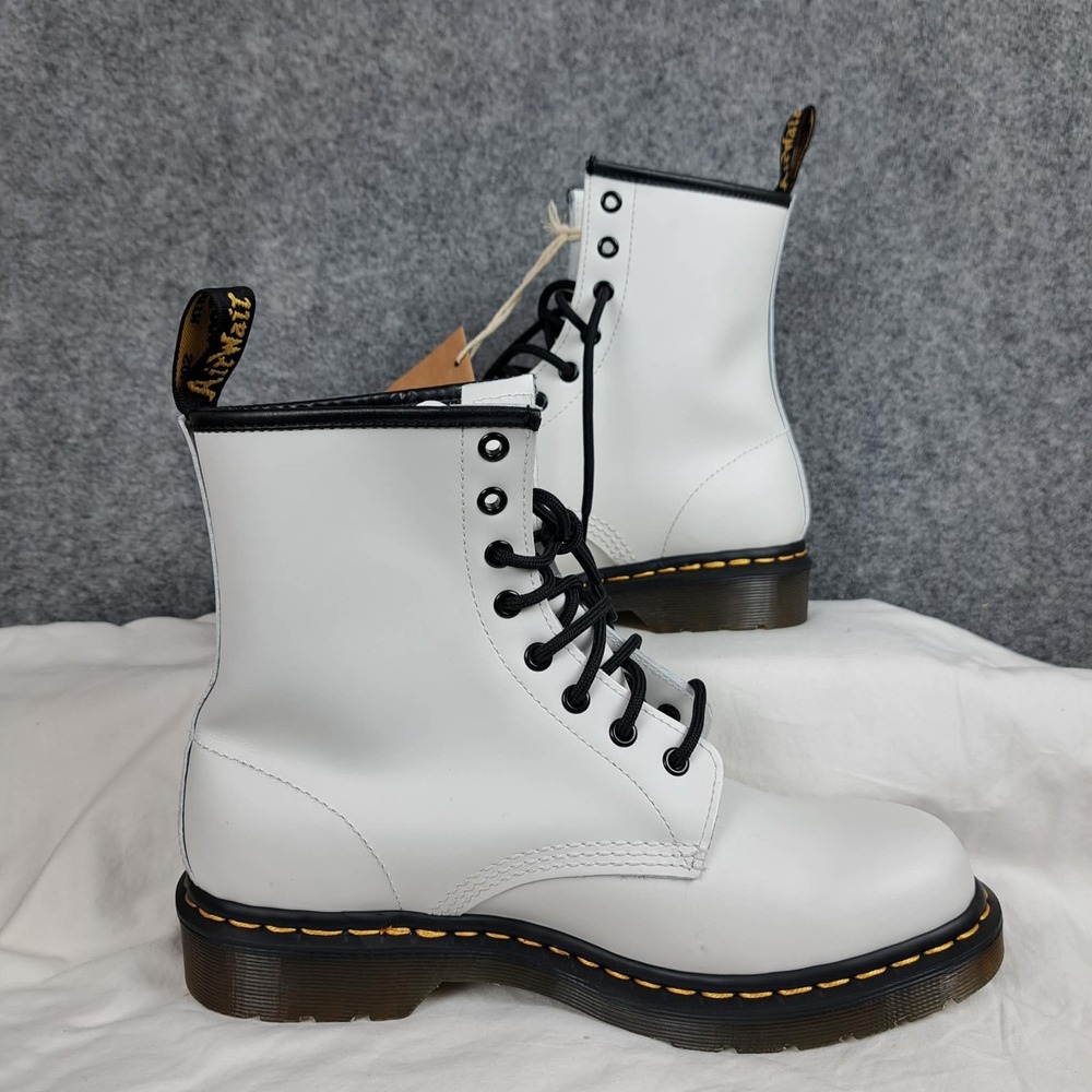 Doc Martens Air Wair 11821 Womens White Leather Combat Boots Eyelet US Size 10 - Picture 3 of 8